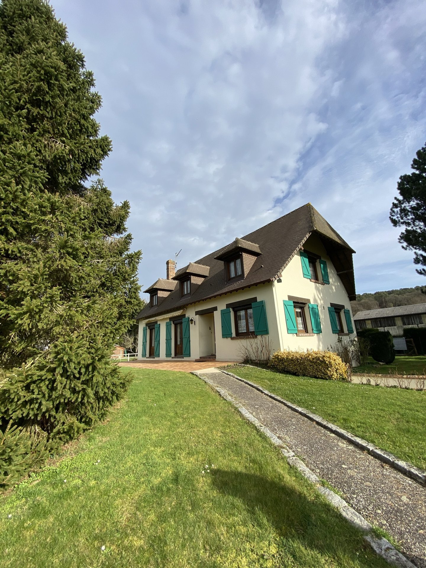 MAISON FAMILIALE 5 MIN MONTFORT SUR RISLE