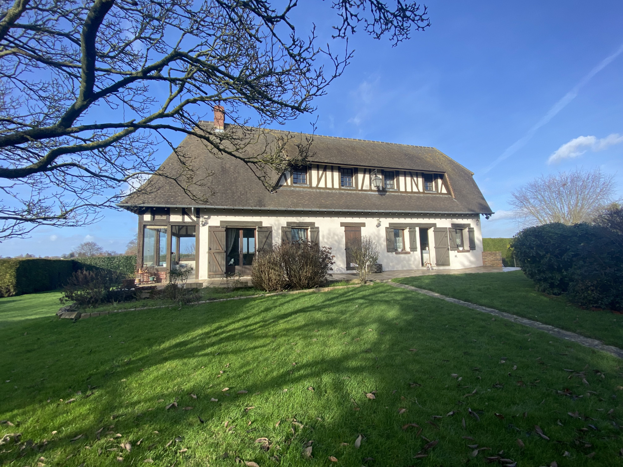 PAVILLON TRADITIONNEL BOSROUMOIS