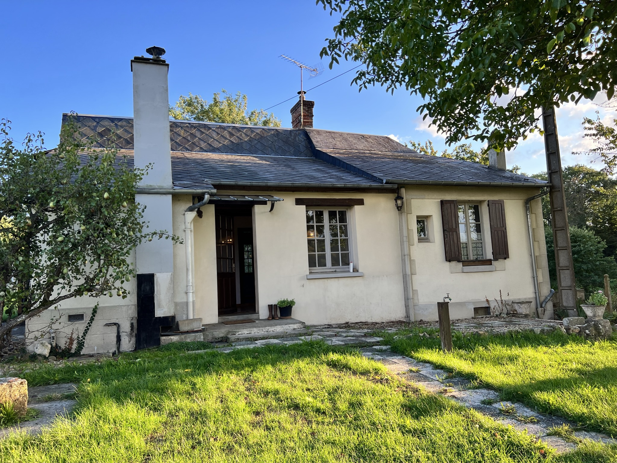 MAISON INDIVIDUELLE A 5 MINUTES DE BOISSEY-LE-CHATEL